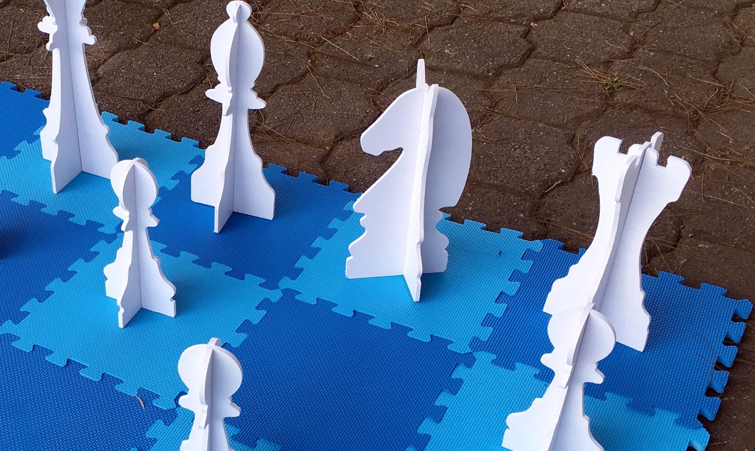 Ajedrez gigante blancas